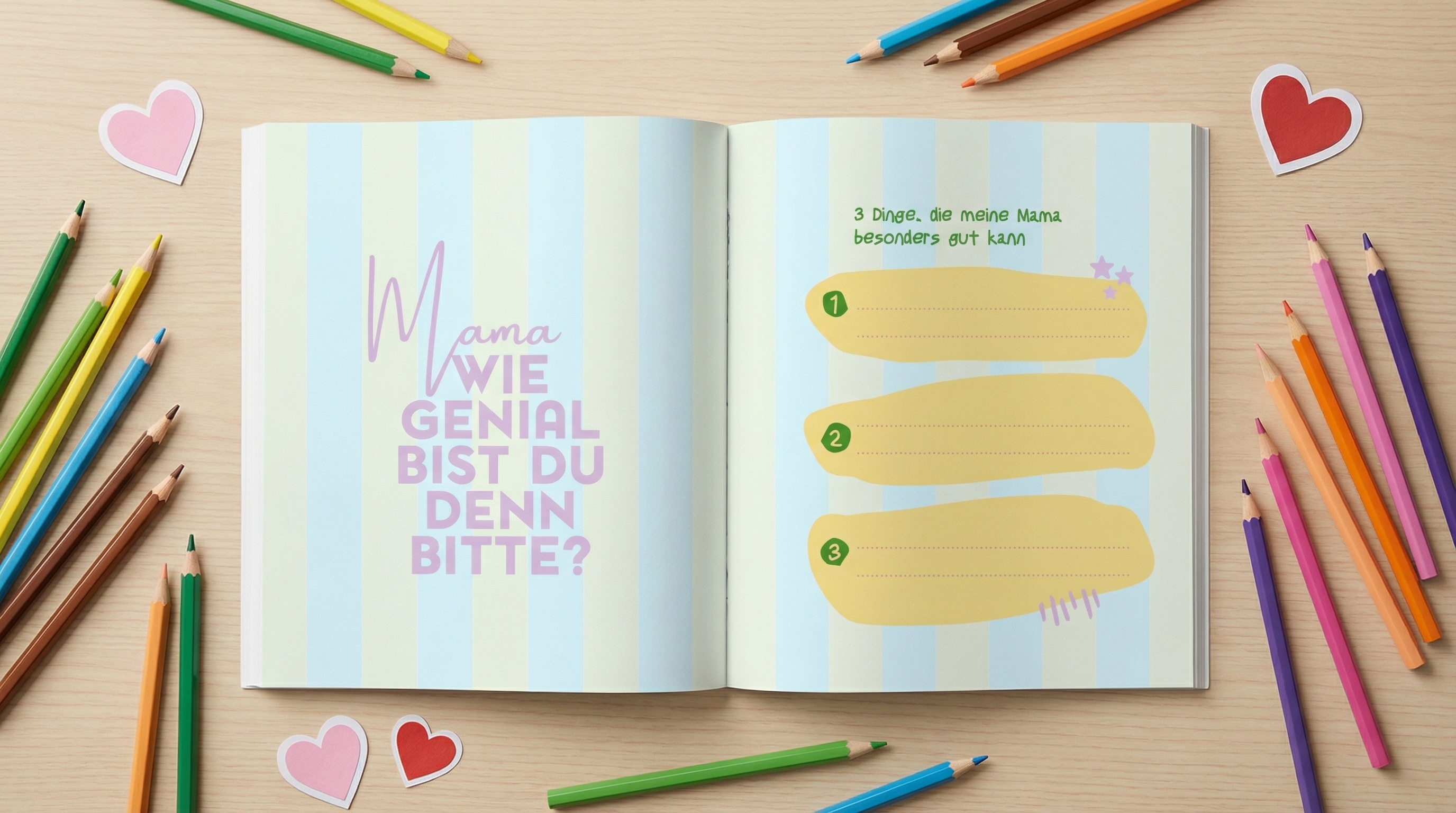 Danke liebe Mama - Ausfüll- und Ausmalbuch aufgeschlagen auf Holztisch mit Buntstiften und Herzen